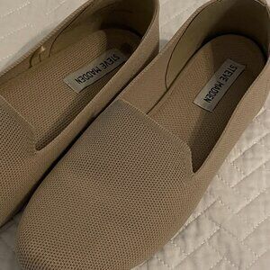 Steve Madden Knit Flats Size 8.5